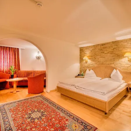 Jaegerwirt Hotel 4*
