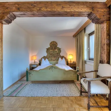 Hotel Jaegerwirt 4*